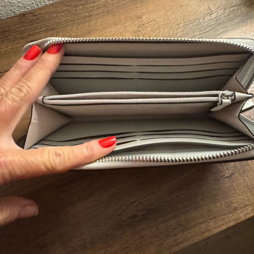 Kate Spade Silver Wallet - Picture 3 of 3